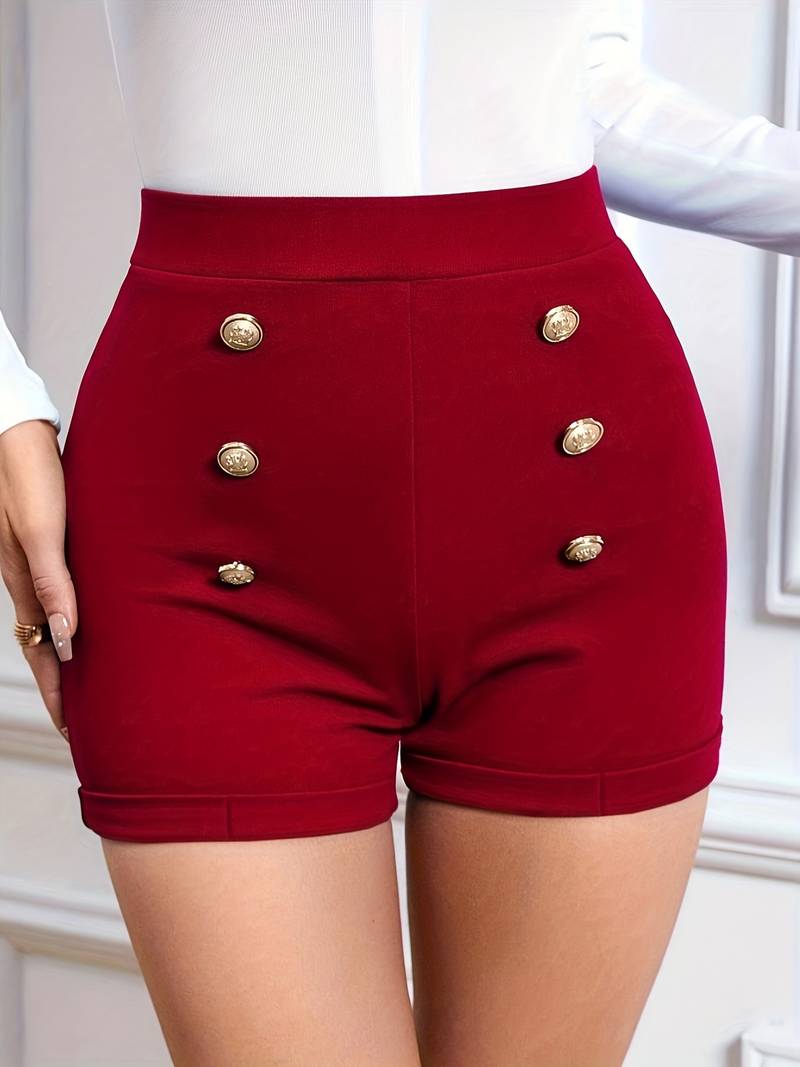 Alethea | Snygga Damer Sommarshorts med Dekorativa Knappar
