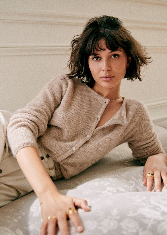 Dam Mjuk Sticka Kofta Med Knappar | Kaschmir Stil