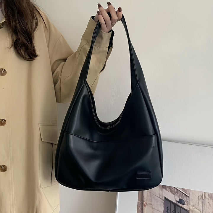 Minimalistisk Svart Läder Hoboväska | Vardags Chic