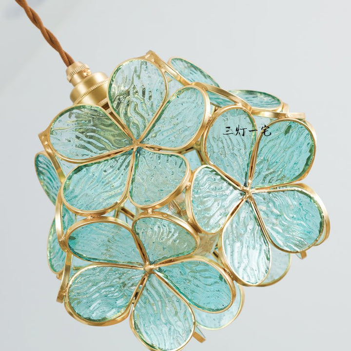 Stüna Bloom | Modern Blomformad Pendellampa