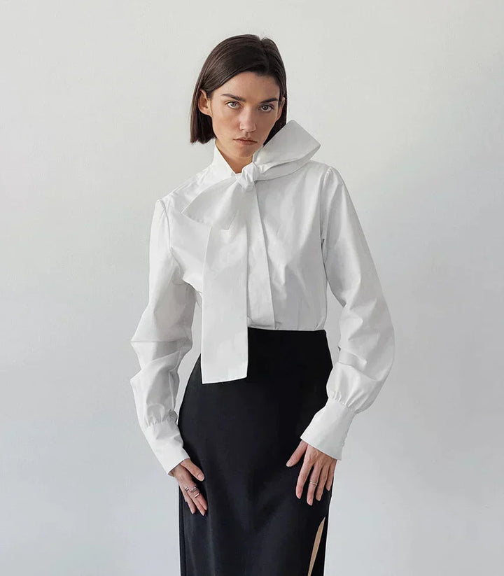 Dam Vit Blus | Eleganta Båge Knyt Hals och Tidlös Stil