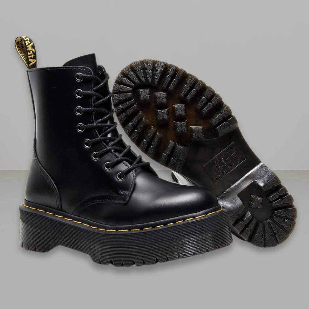 Martens | Modern Spetsig Känga - Stilren och Komfort-Fokuserad