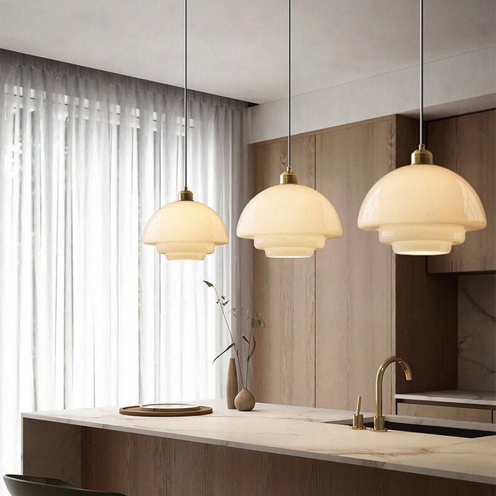 Yandir | Hängande lampa med mjölkvit skärm för retro och moderna interiörer