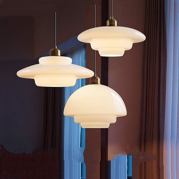 Yandir | Hängande lampa med mjölkvit skärm för retro och moderna interiörer