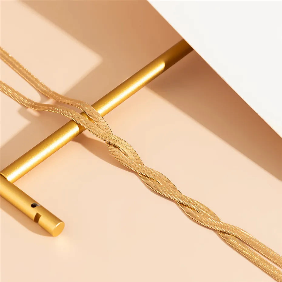Chloe | Eleganta Långt Ormkedjehalsband
