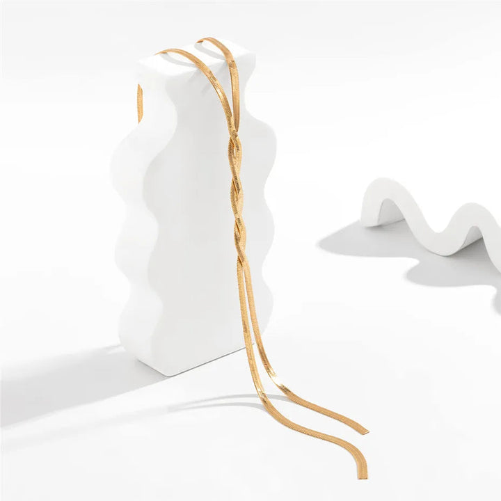 Chloe | Eleganta Långt Ormkedjehalsband