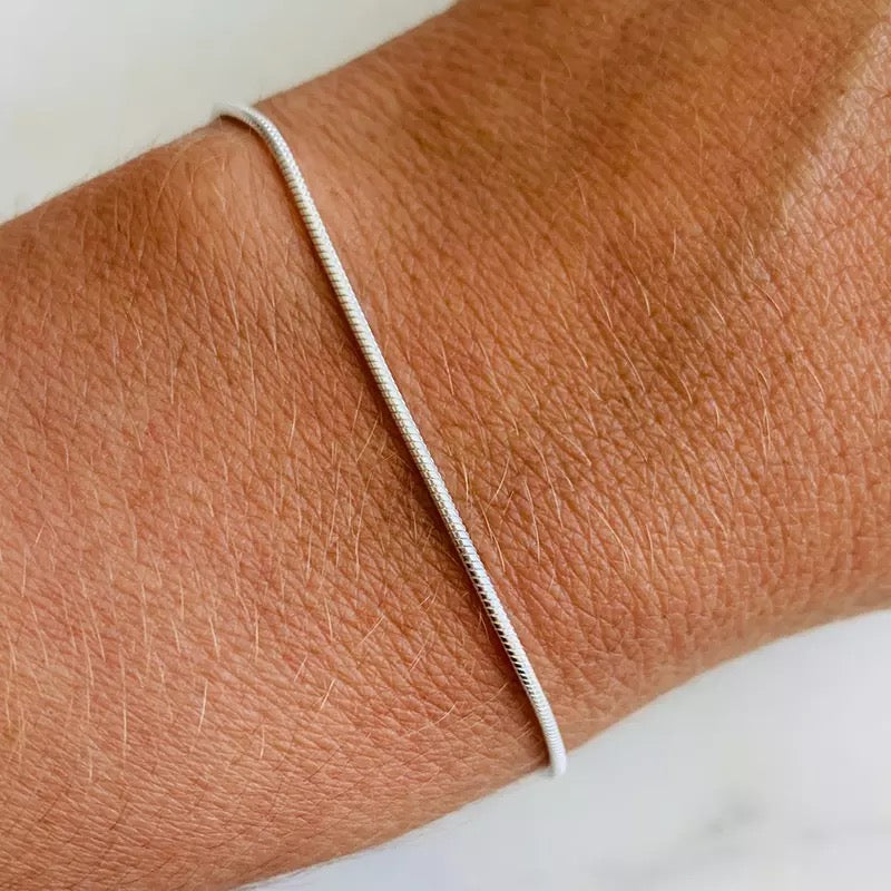 Colette | Minimalistiskt Ormkedjearmband